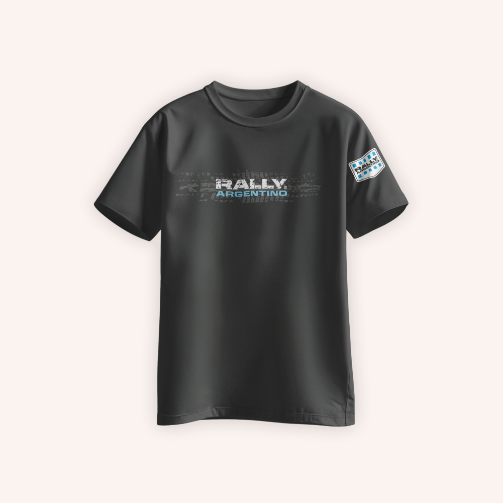 Remera negra frente